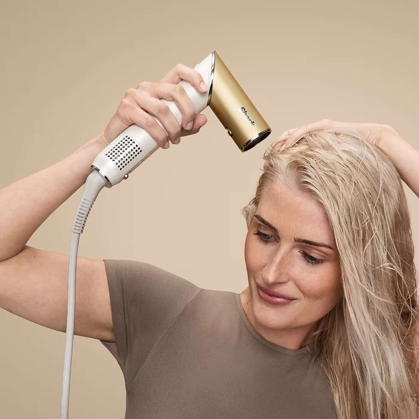 Shark Glam スタイラー ドライヤー フルセット 海外モデル Shark Glam Blow Dry+Styler: Full Review - YouTube